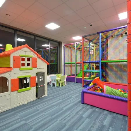 Z Widokiem, Osiedle Feniks Apartman