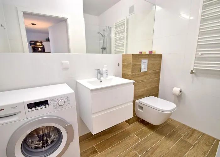 Z Widokiem, Osiedle Feniks Kolobrzeg